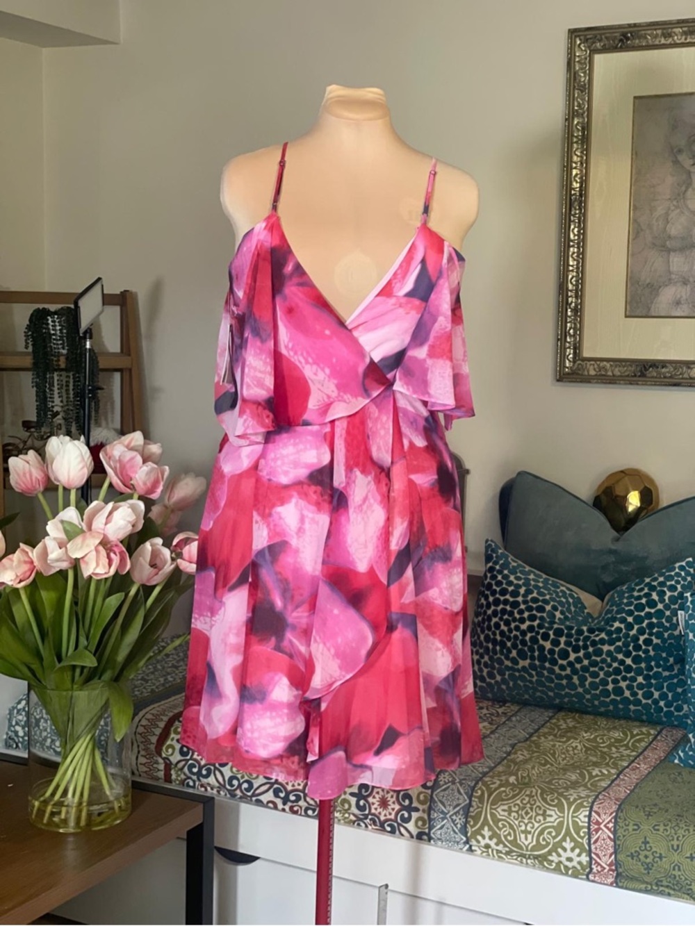 Stunning HALSTON Floral Cold-Shoulder Mini Dress  size 12 (L)